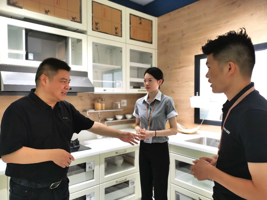 九鼎装饰 九鼎装饰